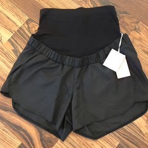 A:glow maternity active shorts